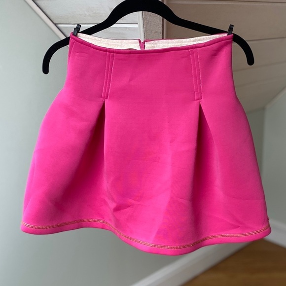 Sean John Dresses & Skirts - Sean John Bright Pink Mini Skirt With Gold Trim Size M